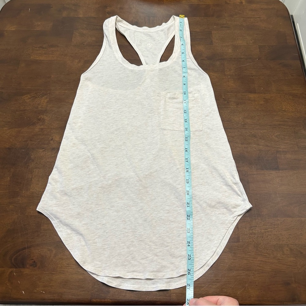 Lululemon Yogi Racerback Tank Top in Heathered Angel White Cream Size 0 - Picture 10 of 11